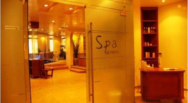 阿特荣套房及Spa酒店 阿明塔伊奥 外观 照片